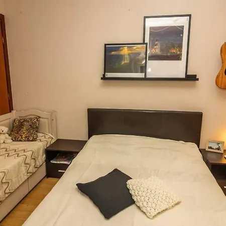 Lively Artistic 1 Bedroom Apartment * Sofia